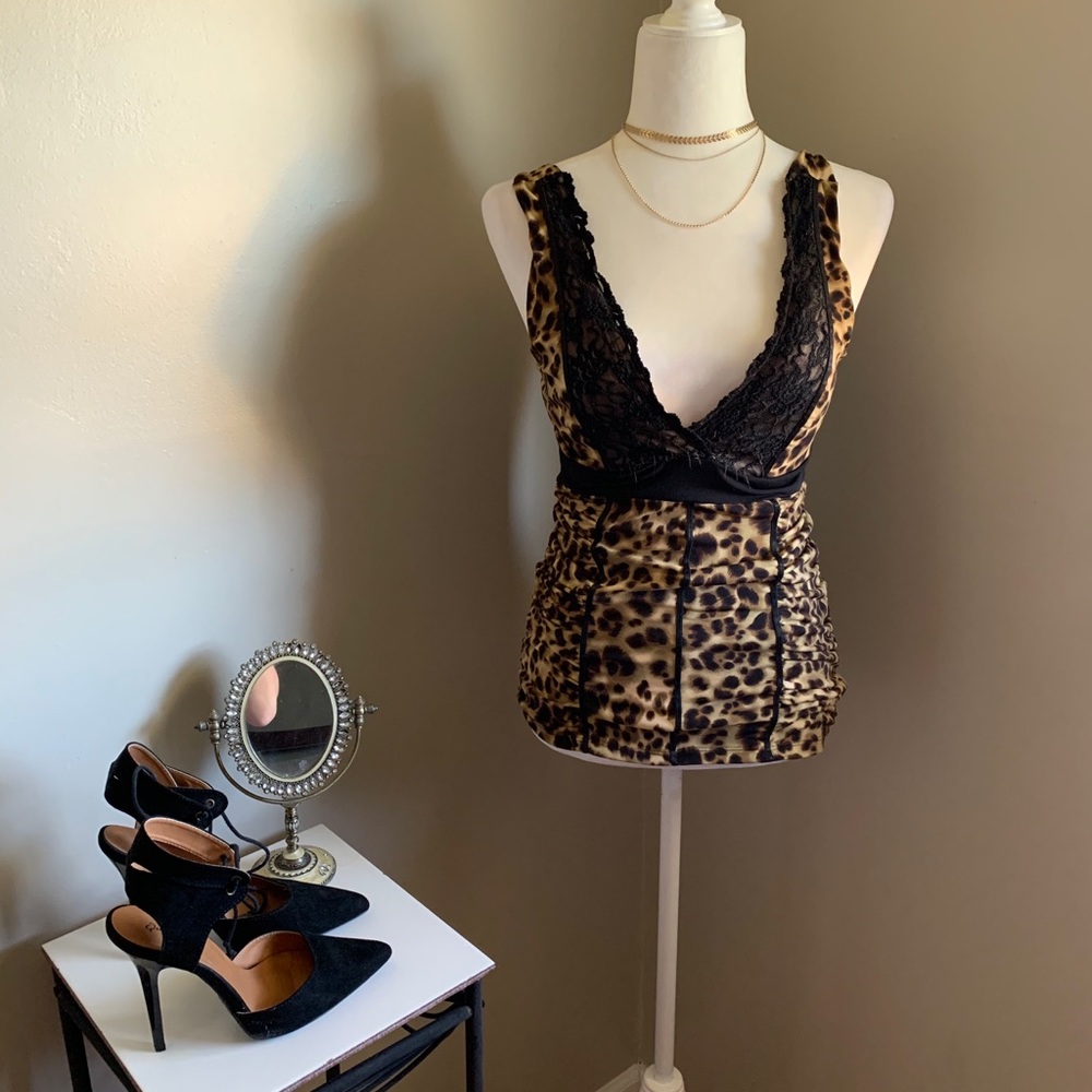 3/$15💕 Leopard print tank top by XOXO